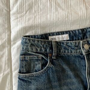Zara low rise wide leg medium wash jeans